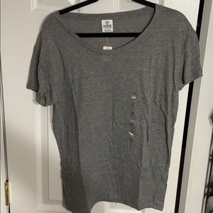 Victoria Secret Pink t-shirt